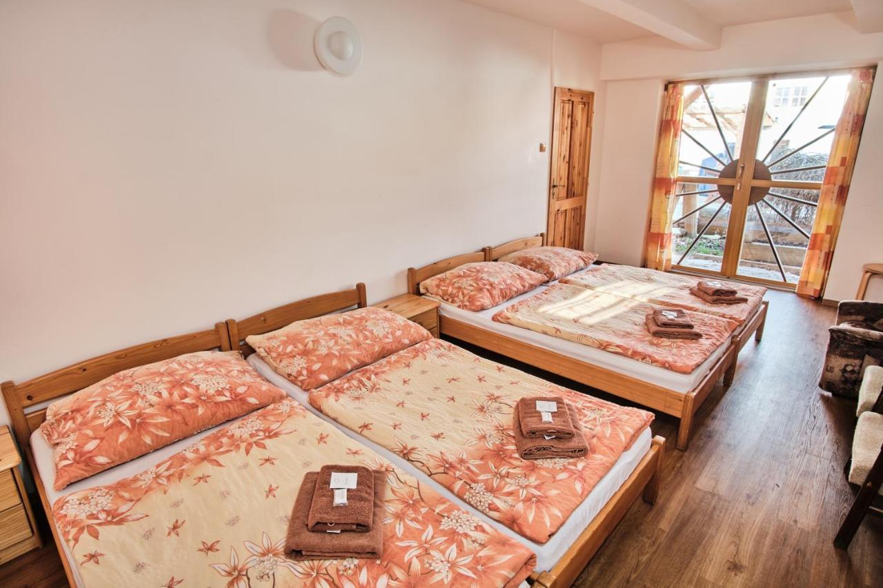 Strnadovsky Mlyn Hotell Jesenice  Eksteriør bilde